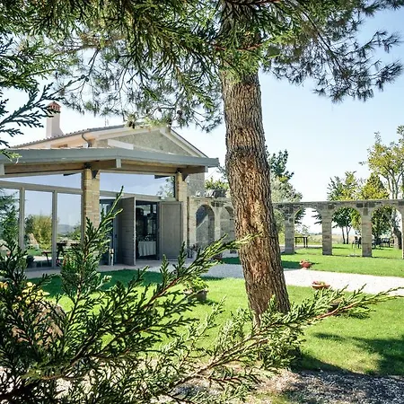 La Collina Farm stay *